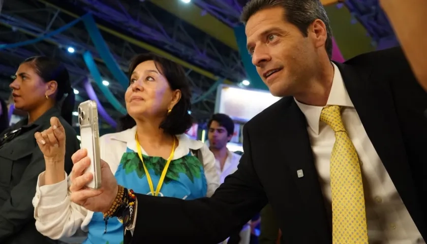 El ministro de Industria, Comercio y Turismo, Mauricio Gómez, en la feria Sabor Barranquilla. 
