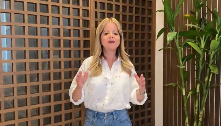 Ministra de Transporte, Elsa Noguera.