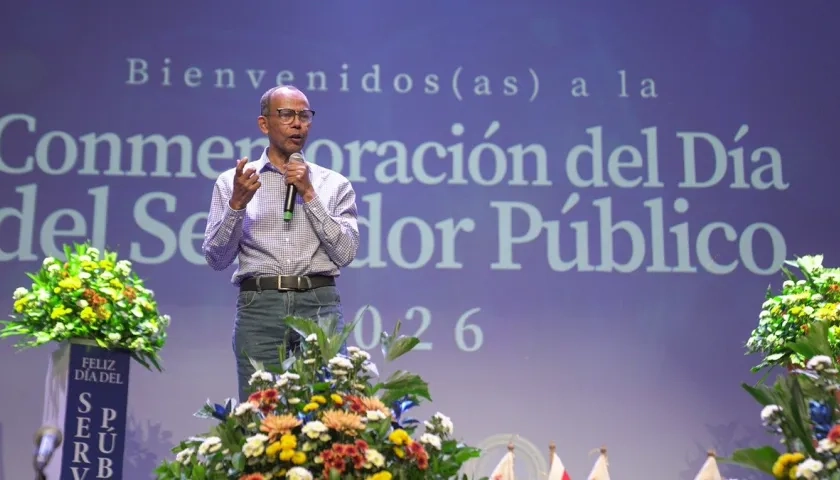 El rector encargado Rafael Pacheco Castillo.
