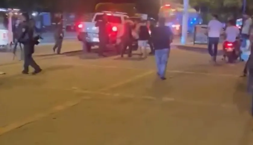 Imagen de los policías atacados.