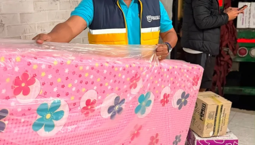 Personero de Pereira con las primeras ayudas