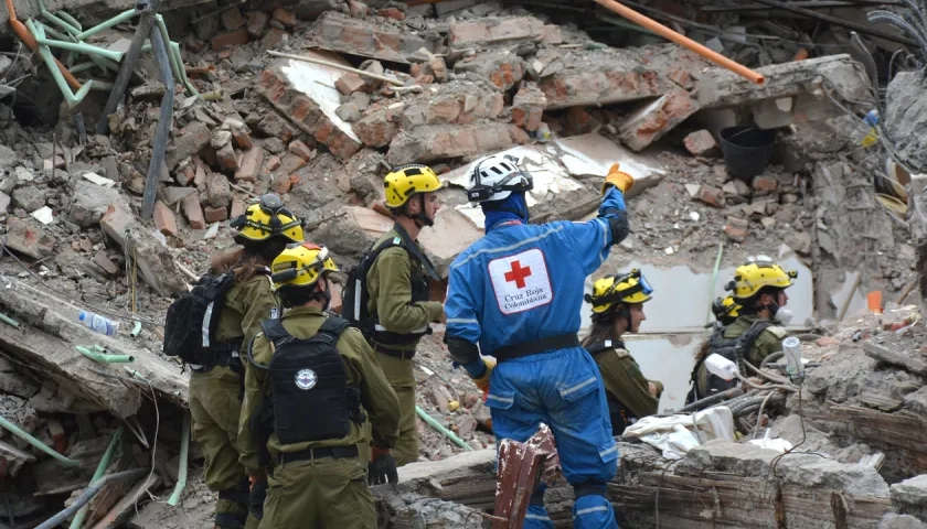 Labores de rescate en Cali.