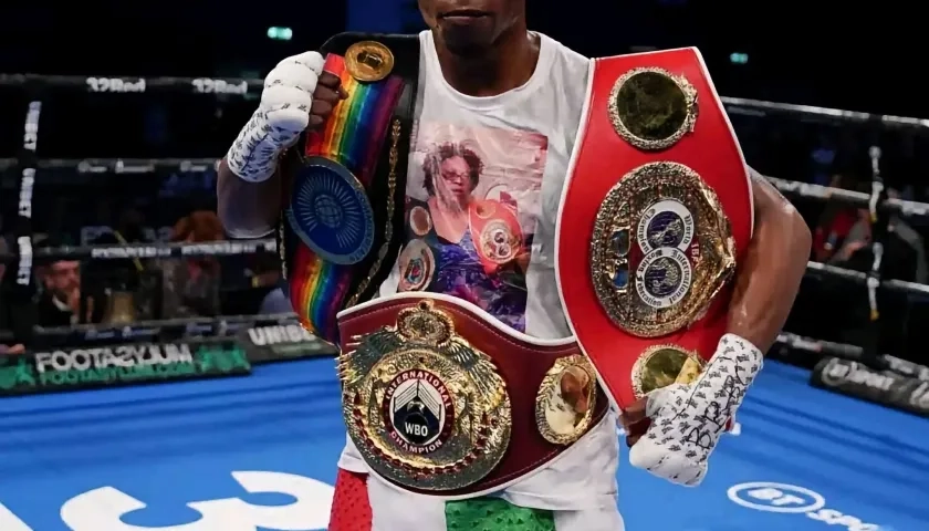 Excampeón mundial de boxeo sudafricano Zolani Tete.