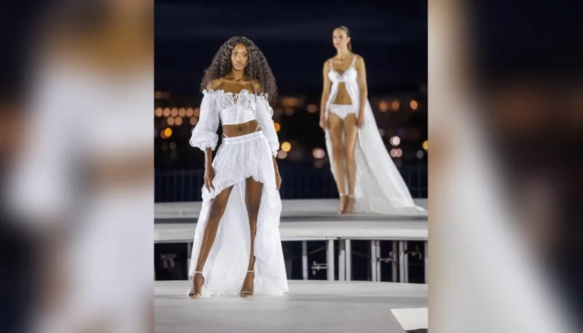 Modelos luciendo el estilo ibicenco, también conocido como 'moda Adlib'.