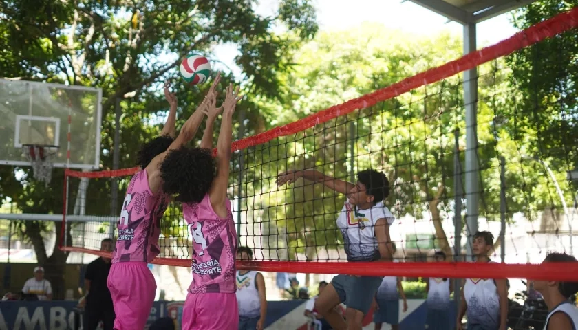 El voleibol es una de las disciplinas que hacen parte de los Juegos.