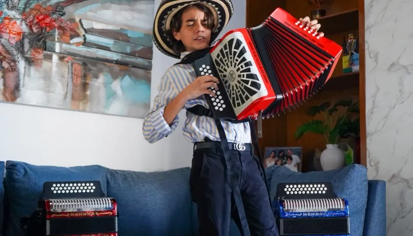 Aram Calderón, Rey Momo infantil del Carnaval de la 44-2027. 