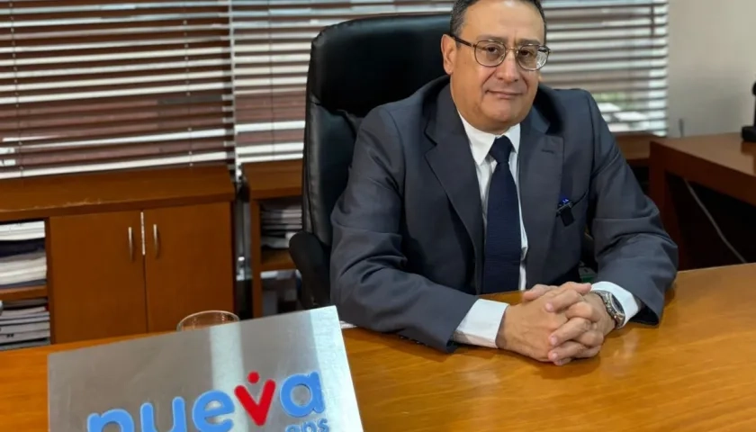  Roberto Solano Navarra, agente interventor de Nueva EPS. 