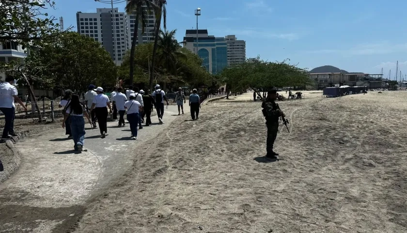 Autoridades en las playas de Santa Marta.