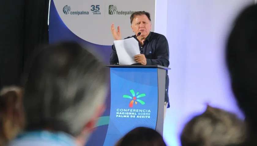 Indalecio Dangond, ministro de Agricultura.