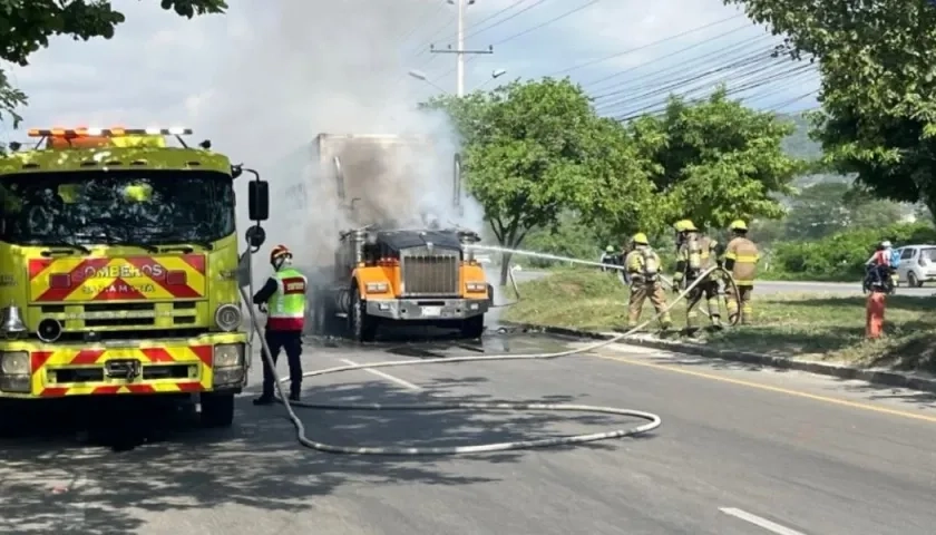 La tractomula incendiada
