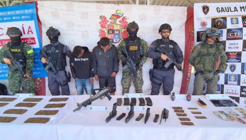 Los dos capturados en el operativo de las autoridades.