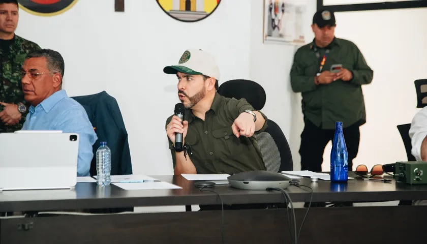 El Ministro de Defensa, Jorge Mora y el Presidente Abelardo De La Espriella.