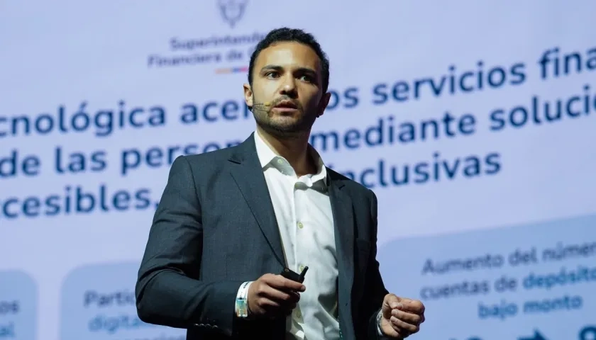 Pablo Rivas Herazo, superintendente Financiero. 