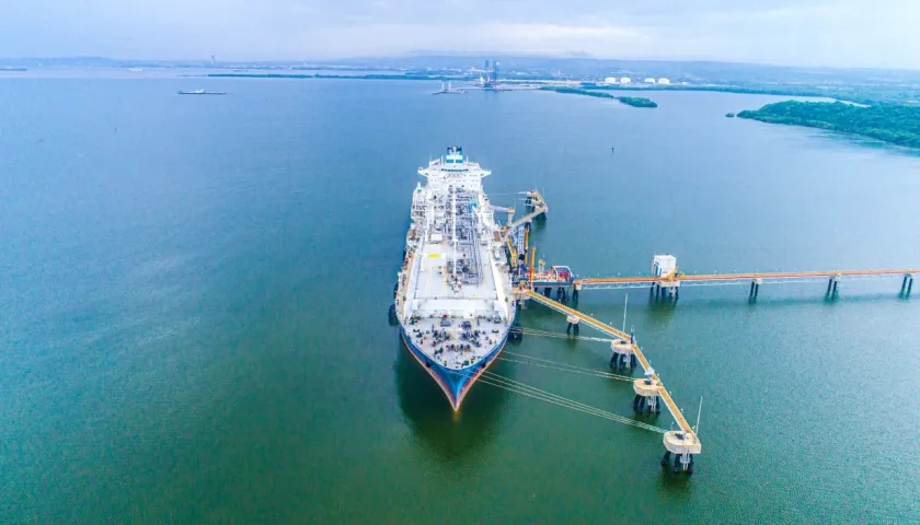Regasificadora SPEC LNG.