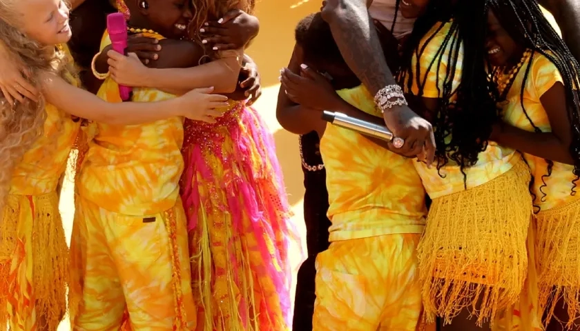 Shakira y Burna Boy en la clausura de la Copa Mundial de la FIFA 2026.