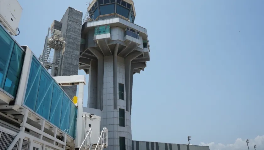 Torre de control del Aeropuerto Ernesto Cortissoz.