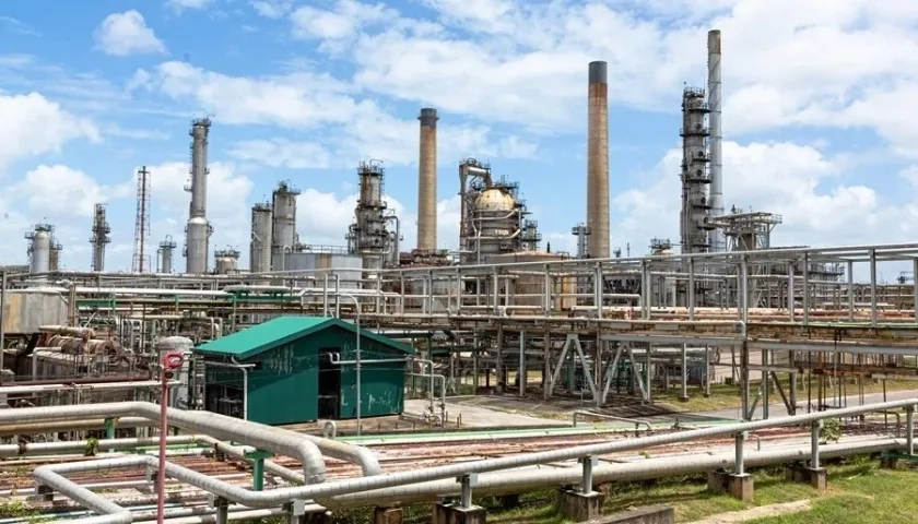 Una sección de la refinería Guaracara, en Pointe-a-Pierre, en Trinidad y Tobago.