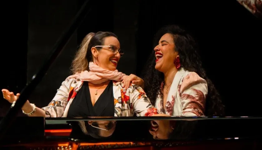 La pianista Yamira Rodríguez Núñez y la cantante Zeidy Bornacelli García.