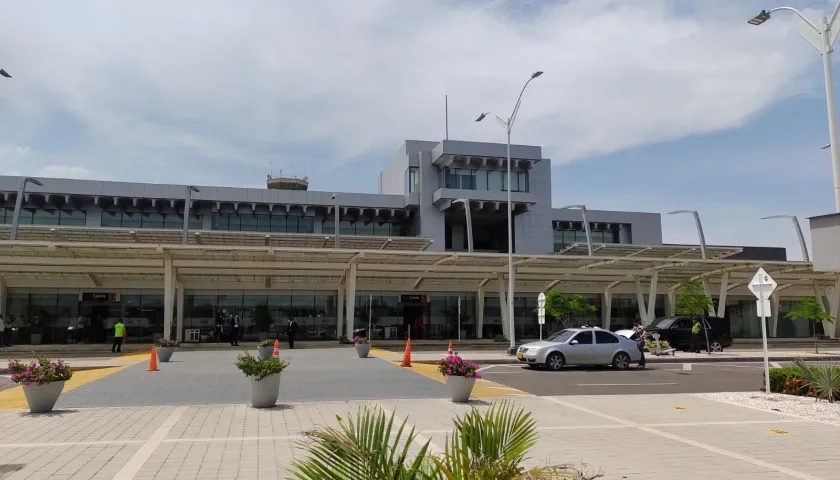 Fachada del Aeropuerto Internacional Ernesto Cortissoz.
