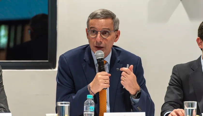 Miguel Gómez, ministro de Hacienda.