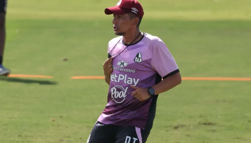 Sebastián Oliveros tuvo un paso fugaz por la dirección técnica del Tolima.