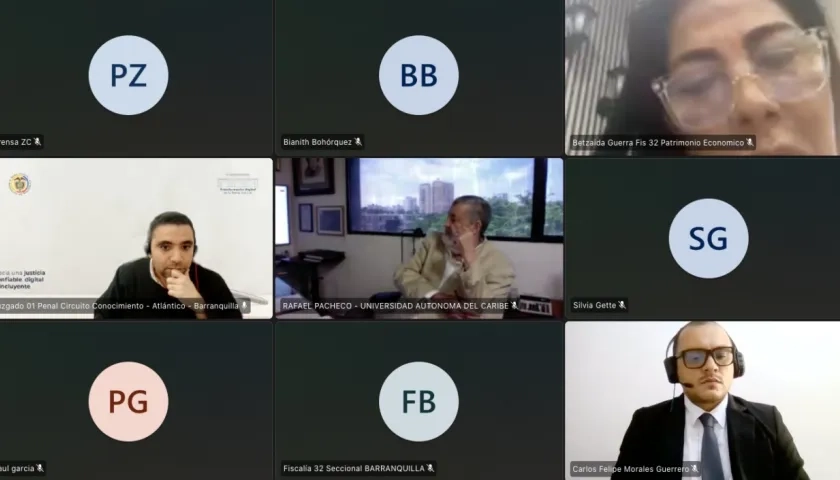 Aspecto de la audiencia de este viernes donde se revocó la restitución de derecho a Silvia Gette. 
