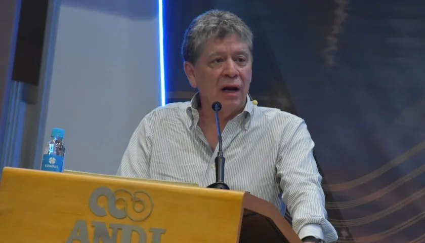 Bruce Mac Master, expresidente de la Andi. 