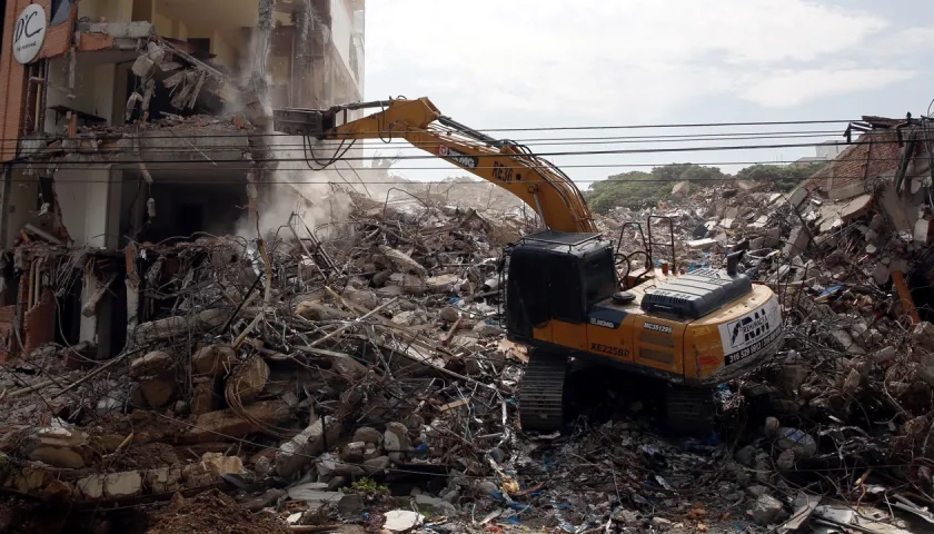 Demolición de edificios en Cali.