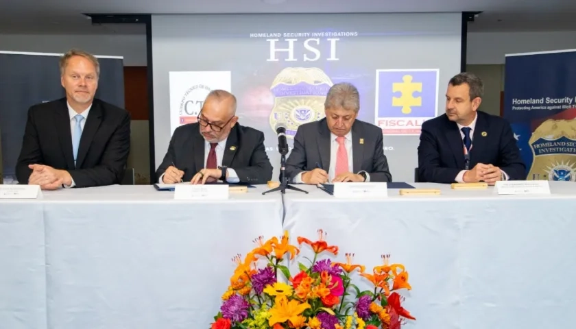Firma de este memorando de entendimiento entre la agencia de Investigaciones de Seguridad Nacional y el CTI de la Fiscalía.