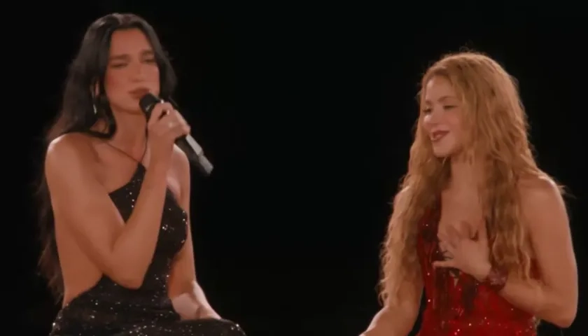 Dua Lipa y Shakira.