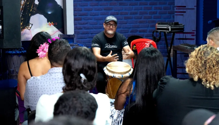 Edinson Cano Contreras, organizador del festival, durante la socialización del evento.