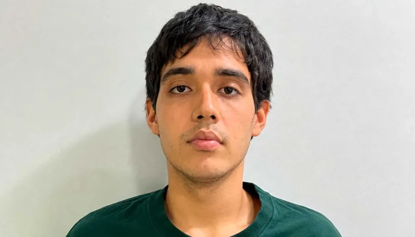 Joven capturado y amenazado por presuntamente amenazar a la Primera Dama