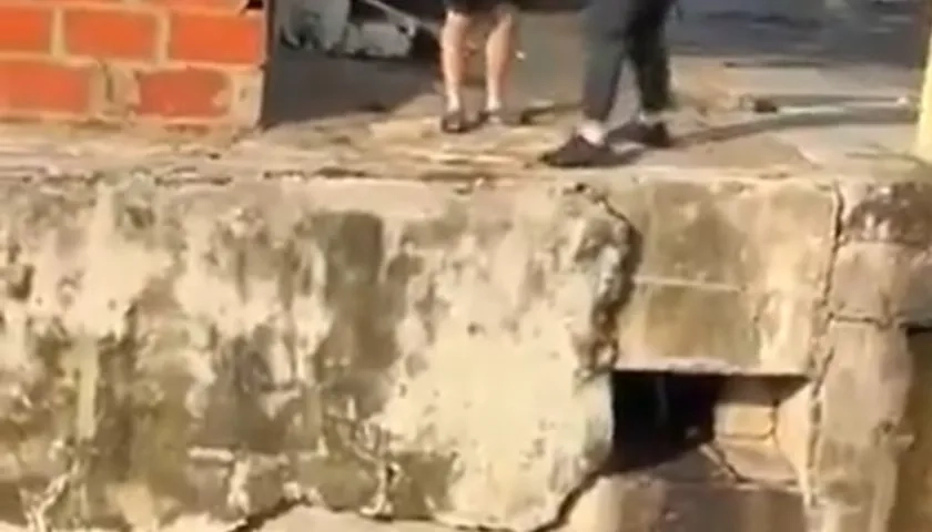 Los jóvenes fueron grabados.