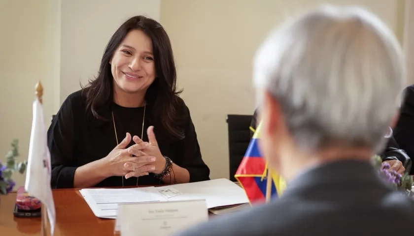 Paola Holguín, ministra de las Culturas.