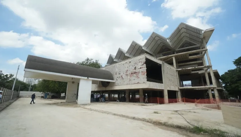 Teatro Amira de la Rosa.