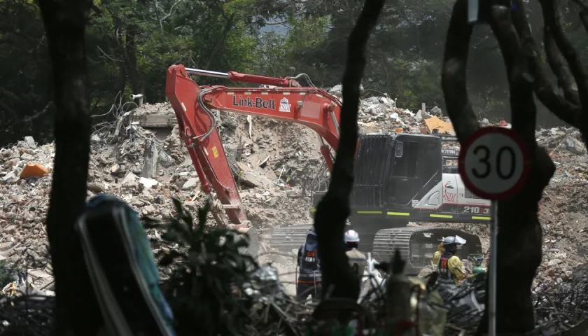 Proceso de demolición de 36 de los 60 edificios afectados en Cali.