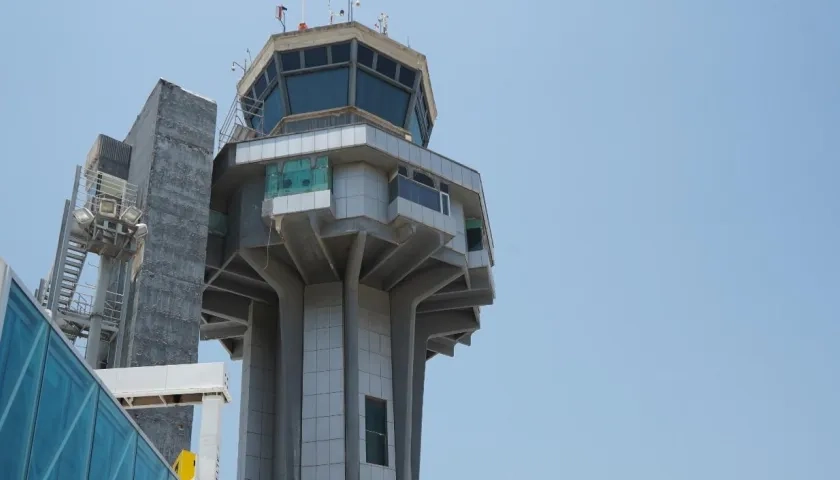 Torre de control del aeropuerto Ernesto Cortissoz.