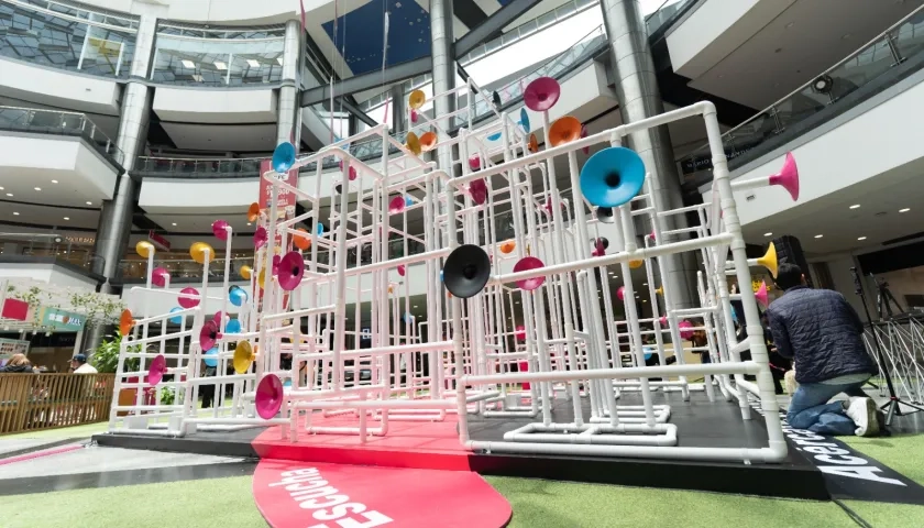 Utooto, de Yuri Suzuki, en el Mallplaza, 