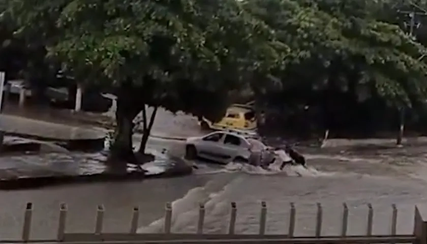 El vehículo rescatado en el barrio Recreo.