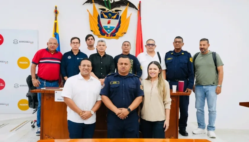 Representantes del Concejo, Distrito y Bomberos Barranquilla. 