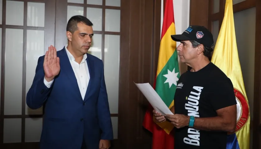 Alcalde Char posesiona al coronel (RP) Nicolás Martín como jefe de Seguridad Ciudadana.