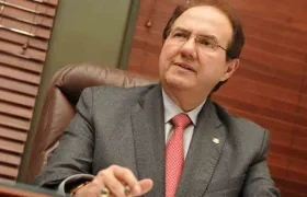 Leonidas Bustos, exmagistrado.