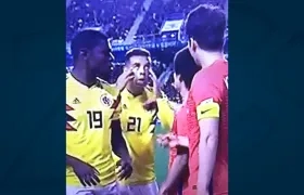 Momento en el que Cardona se burla del rival.