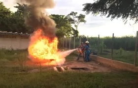 Indución para la extinción del fuego.