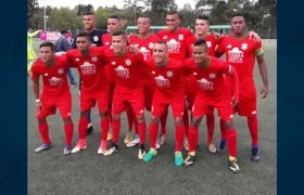 Arriba  de izquierda a derecha, Sergio Pabon, Isaac Rivera, Kevin Aladesanmi, Homer Martínez, Camilo Díaz y Willer Ditta. Abajo, en el mismo orden, Andres Palmezano, Joan Castro, Johan Bocanegra, Carlos Esparragoza y Luis Sandoval.