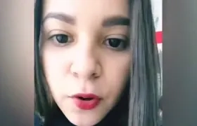 La acordeonera, María Silena Ovalle.