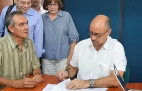  El camino a seguir es que en cada Municipio los usuarios estén pendientes y exijan que el servicio de agua sea continuo y de calidad las 24 horas.