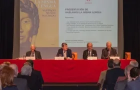 El director del Instituto Cervantes ha recibido hoy a una representación de académicos de la RAE y a los presidentes y miembros de las corporaciones de la Asale Informa. 