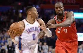 Russell Westbrook en una de sus jugadas destacadas.