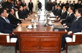 Las delegaciones en pleno encuentro.